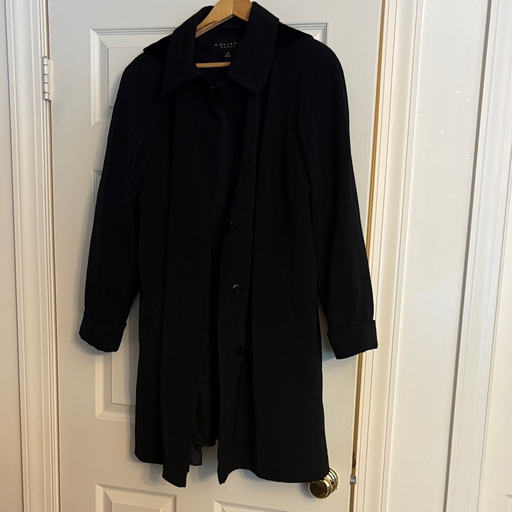 Gallery Woman Elegant Black Coat